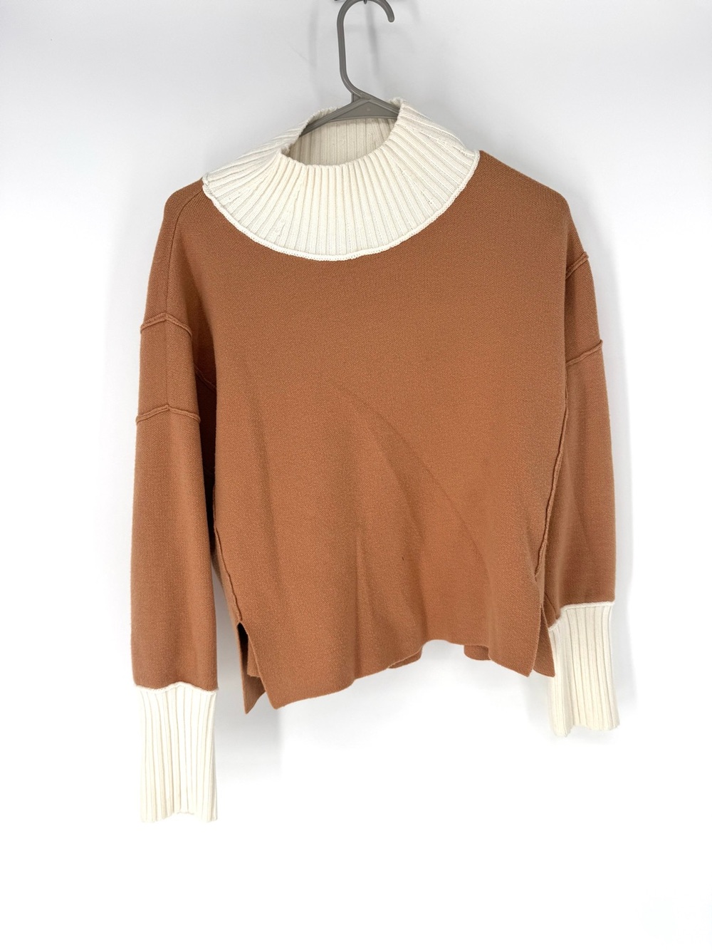 Anthropologie Maeve Two-Tone Turtleneck Sweater - Cream & Brown